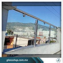 Cargar imagen en el visor de la galería, Barandal de 10mm templado con postes de acero inoxidable de 2" por M2