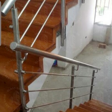 Cargar imagen en el visor de la galería, Barandal de Postes y Varillas en Acero Inoxidable por M2