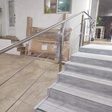 Cargar imagen en el visor de la galería, Barandal de Postes y Varillas en Acero Inoxidable por M2