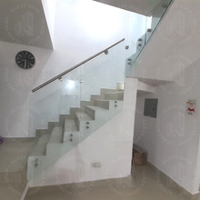 Cargar imagen en el visor de la galería, Barandal Tipo Cacheteado de 10 mm por M2