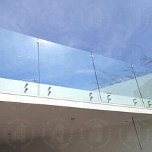 Cargar imagen en el visor de la galería, Barandal Tipo Cacheteado de 10 mm por M2