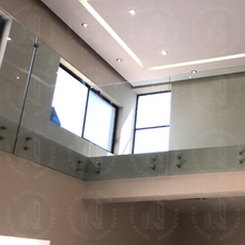 Cargar imagen en el visor de la galería, Barandal Tipo Cacheteado de 10 mm por M2