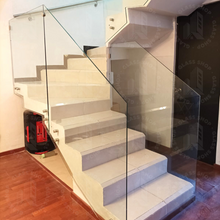 Cargar imagen en el visor de la galería, Barandal Tipo Cacheteado de 10 mm por M2