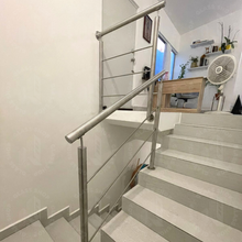 Cargar imagen en el visor de la galería, Barandal de Postes y Varillas en Acero Inoxidable por M2