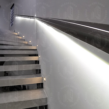 Cargar imagen en el visor de la galería, Pasamanos de 1 1/5" con Luz LED en Acero Inoxidable por ML