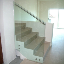 Cargar imagen en el visor de la galería, Barandal Tipo Cacheteado de 10 mm por M2