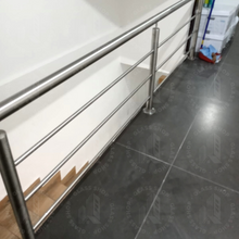 Cargar imagen en el visor de la galería, Barandal de Postes y Varillas en Acero Inoxidable por M2