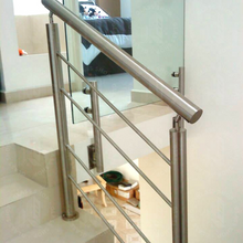 Cargar imagen en el visor de la galería, Barandal de Postes y Varillas en Acero Inoxidable por M2